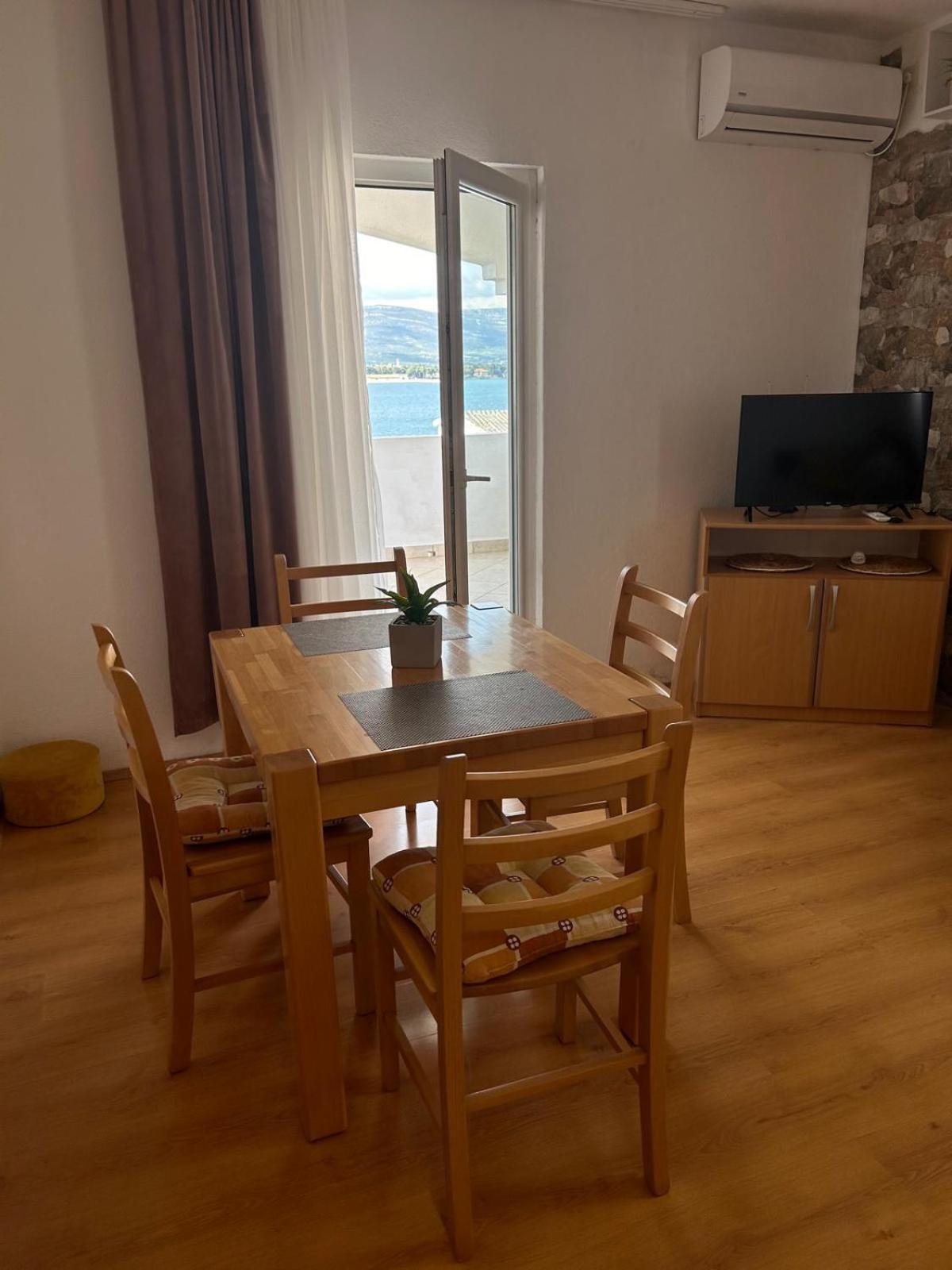 Apartmani Grgic Traù Esterno foto