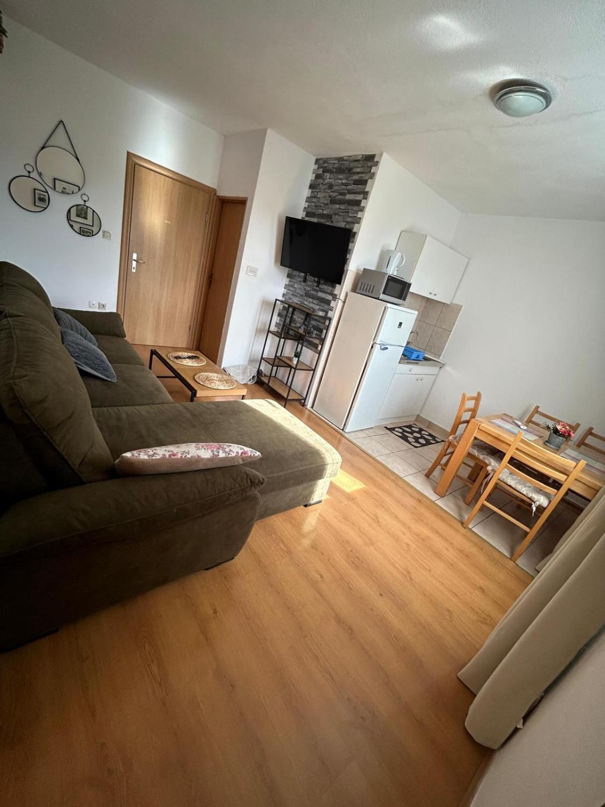 Apartmani Grgic Traù Esterno foto