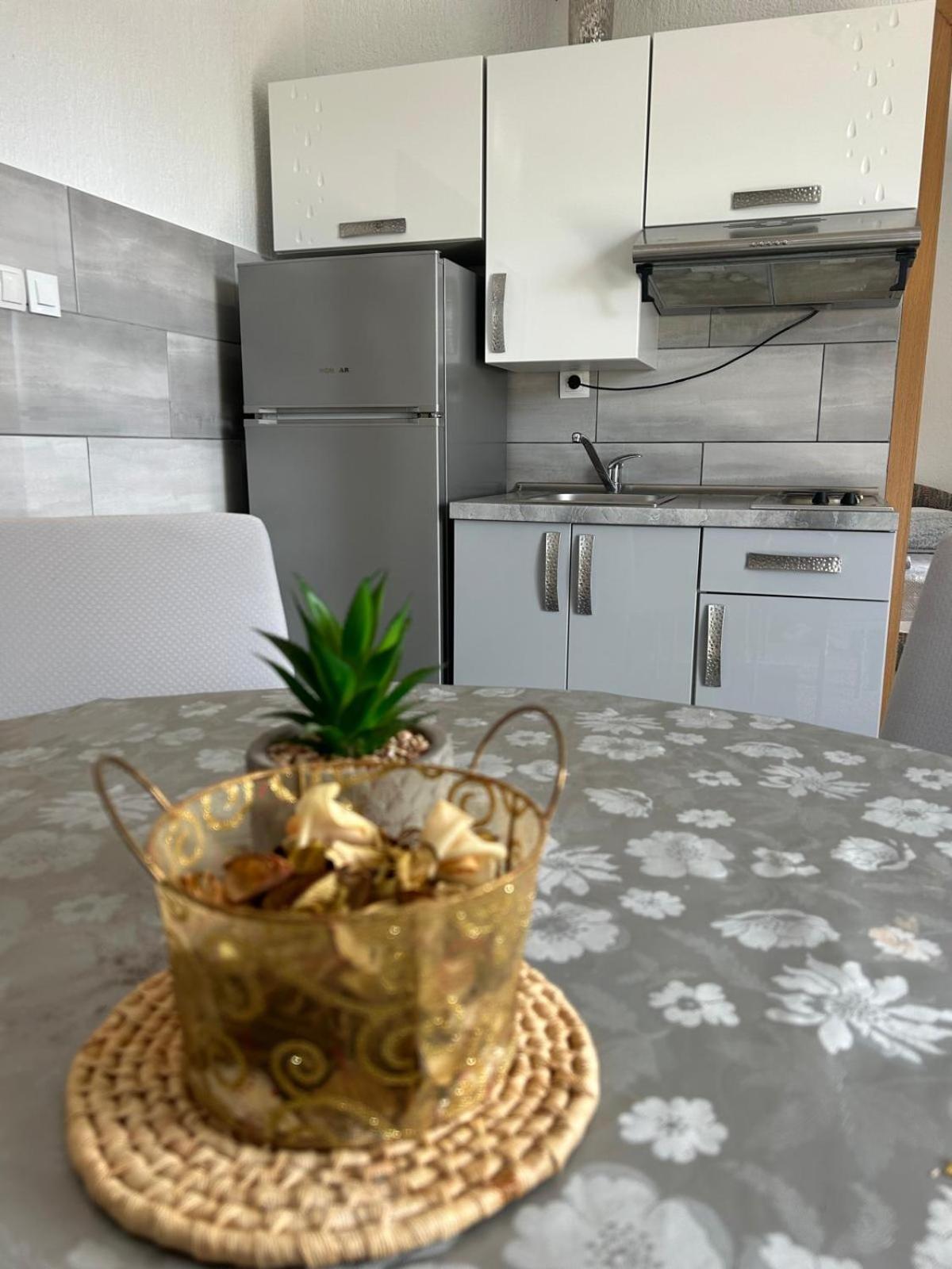 Apartmani Grgic Traù Esterno foto