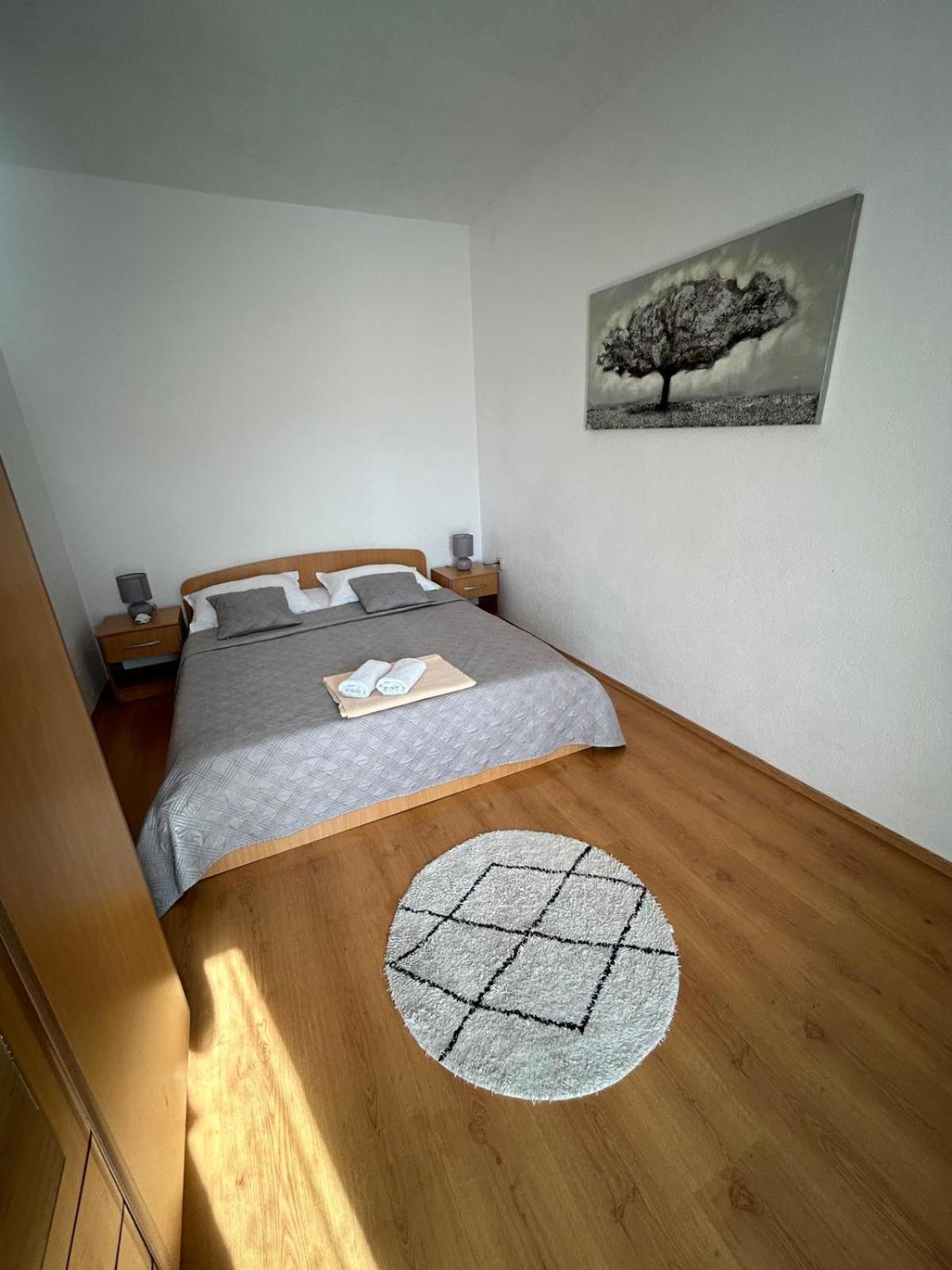Apartmani Grgic Traù Esterno foto