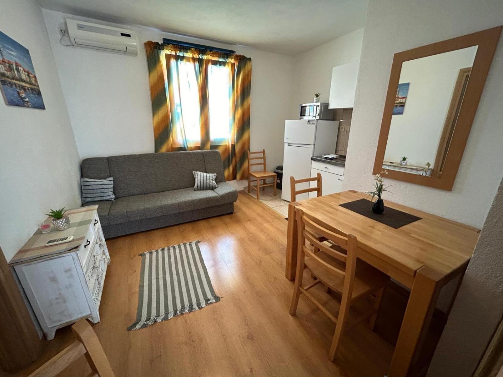 Apartmani Grgic Traù Esterno foto