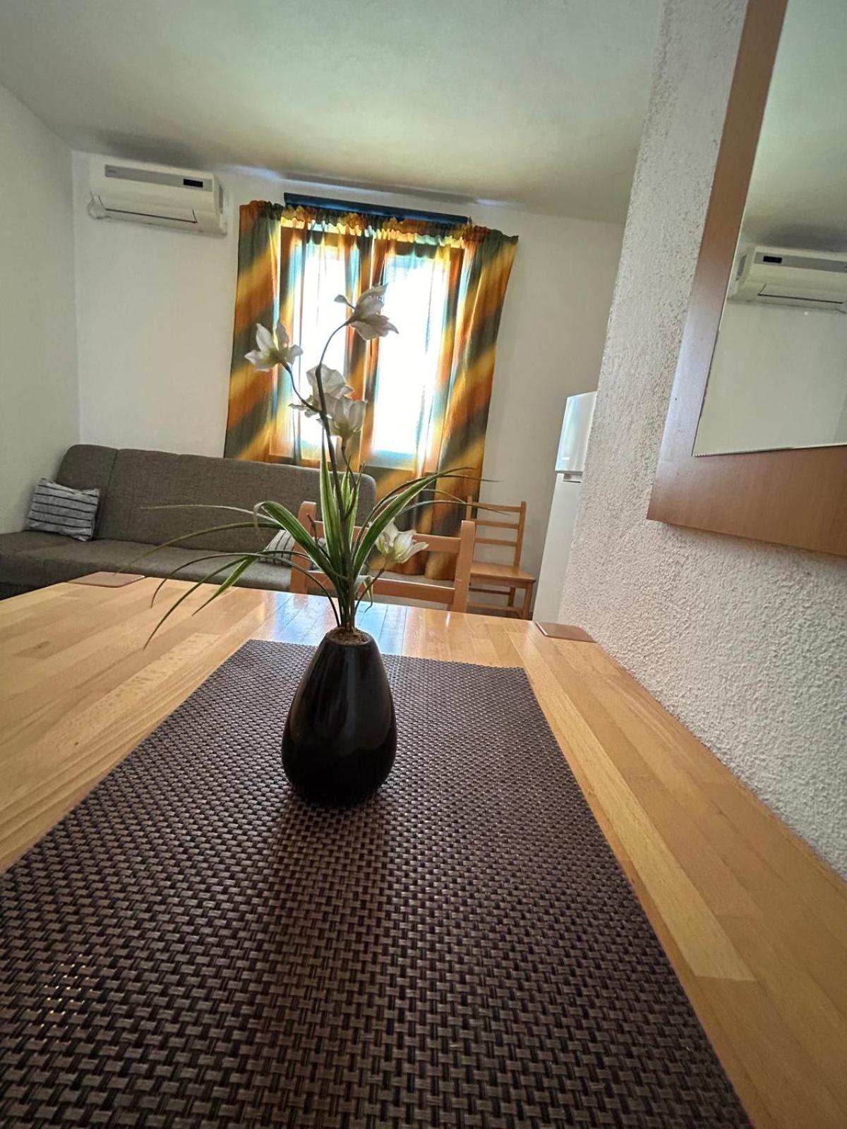 Apartmani Grgic Traù Esterno foto