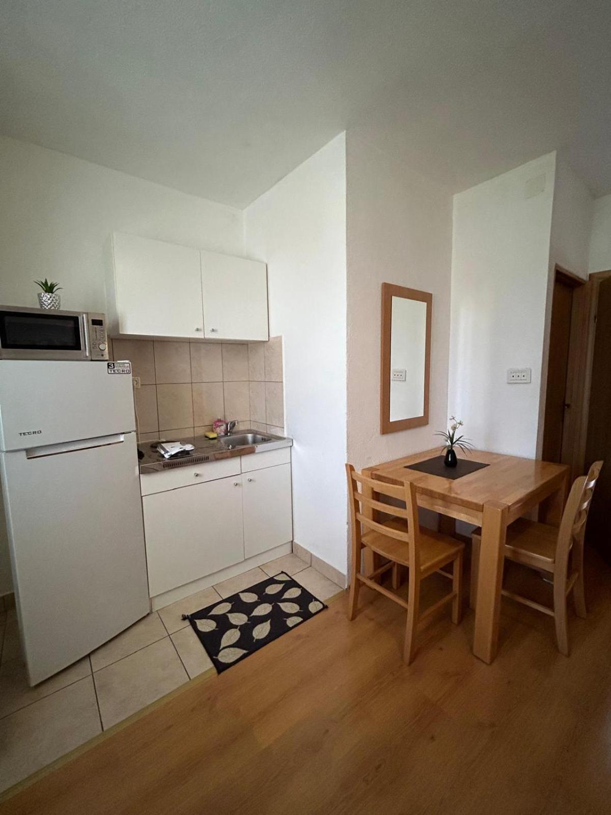 Apartmani Grgic Traù Esterno foto